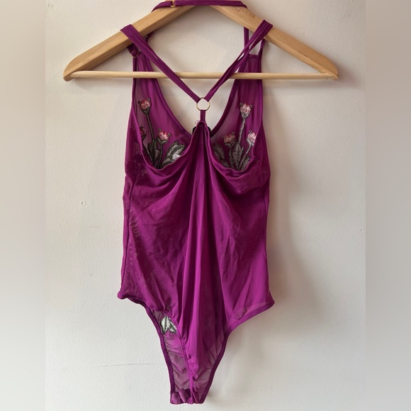 Revamped Embroidered Sheer Bodysuit S GUC - Picture 5 of 6